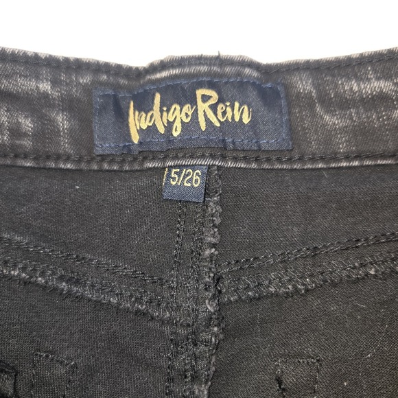 Indigo Rein Denim Black Acid Wash Raw Hem Short Shorts Size 5/26 - Picture 7 of 9